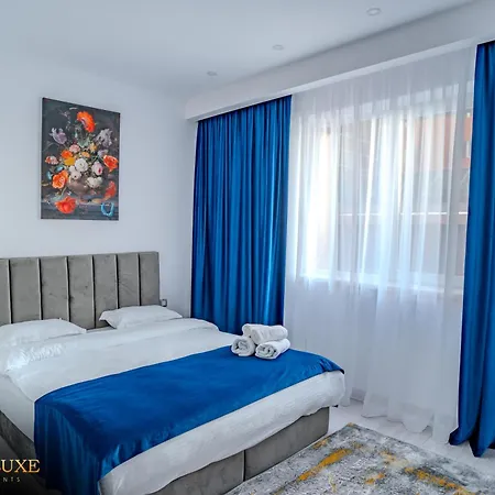 Yamaluxe - Blue & Pink Vibes Bukarest